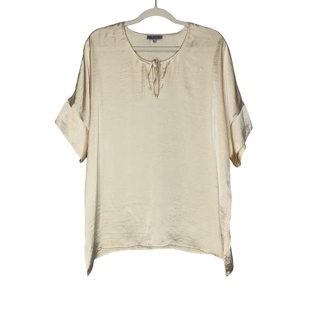 Tutu & Lilli lagenlook poly silk satin look short sleeve blouse. Size M/L‎